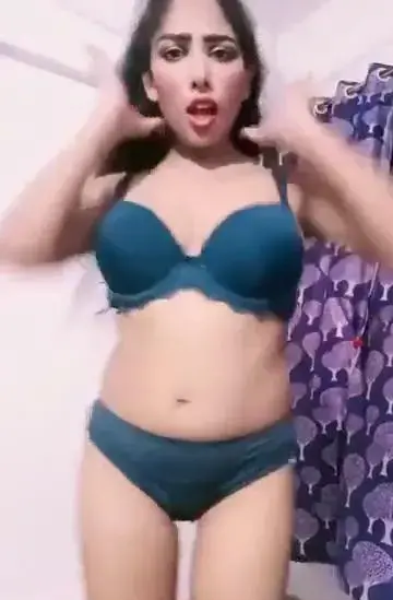 Sharanyajit Kaur Stripping Naked on Tango for few coins