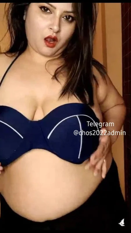 Busty Babe Moumita Premium Live