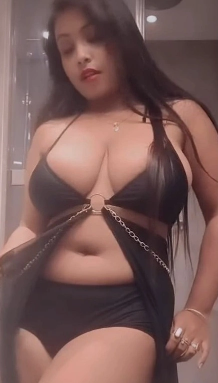 Bong Model Sexy Wide Boobs and Cleavage in black outfit