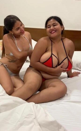 Bong Models Sarmishtha Sarkar and Megha Das Lesbian in Bed ~ App Content
