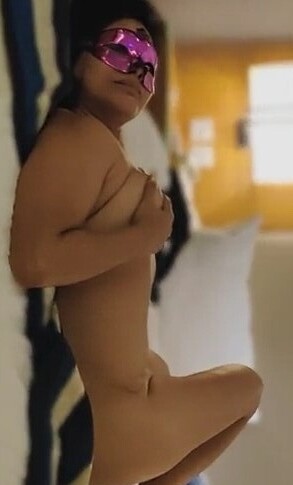 Rajsriverma fucked Muscle Guy at hotelroom