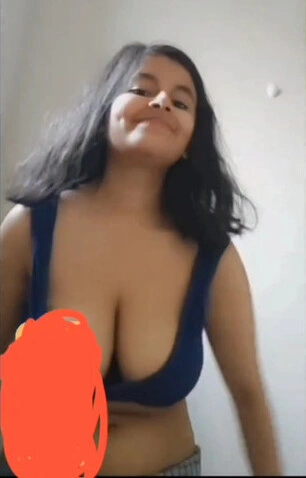 Anam hot girl Snapchat calling showing her big melons with face must watch