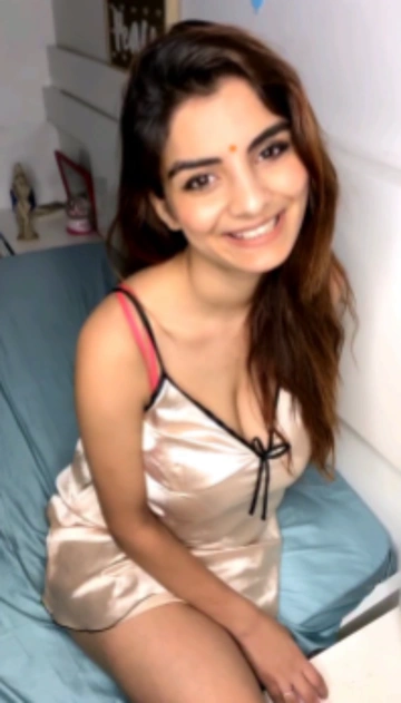 Anveshi Jain sexy nighty 2