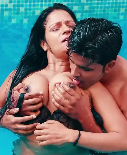 Sexy ne daba ke choda swimming pool me Nikku Verma