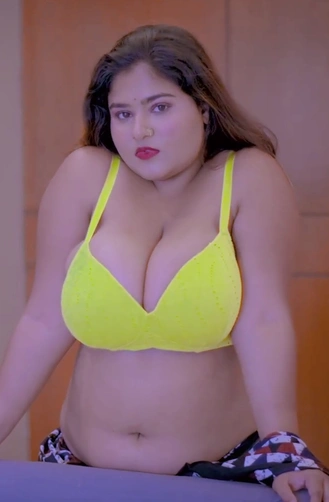 MEGHA DAS GHOSH IN YELLOW BRA WITH PRINTED SAREE VIDEO