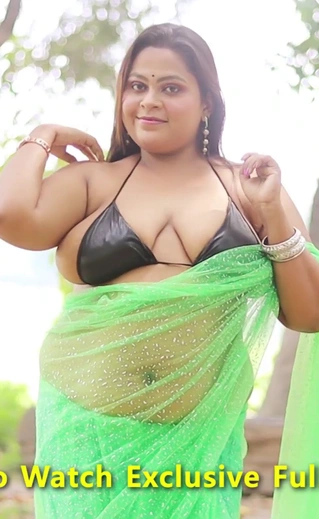 Soma Cleavage Show Navel Show Saree Shoot Bong Model Saree Shoot Hot Saree and Bikini Shoot