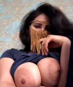 Monica Lady HOTTIE LOOKS LIKE KATRINA