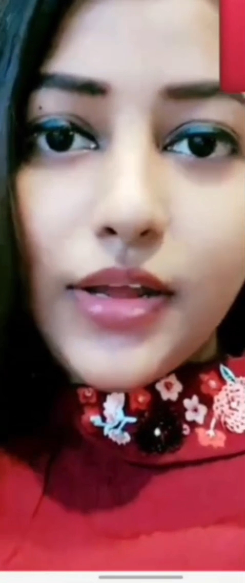 Beautiful Cam Girl Dishh Show Big Tits On Chamet Live