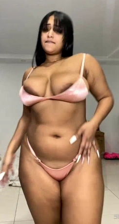 Shantal Lovee Big Boobs Live on StripChat