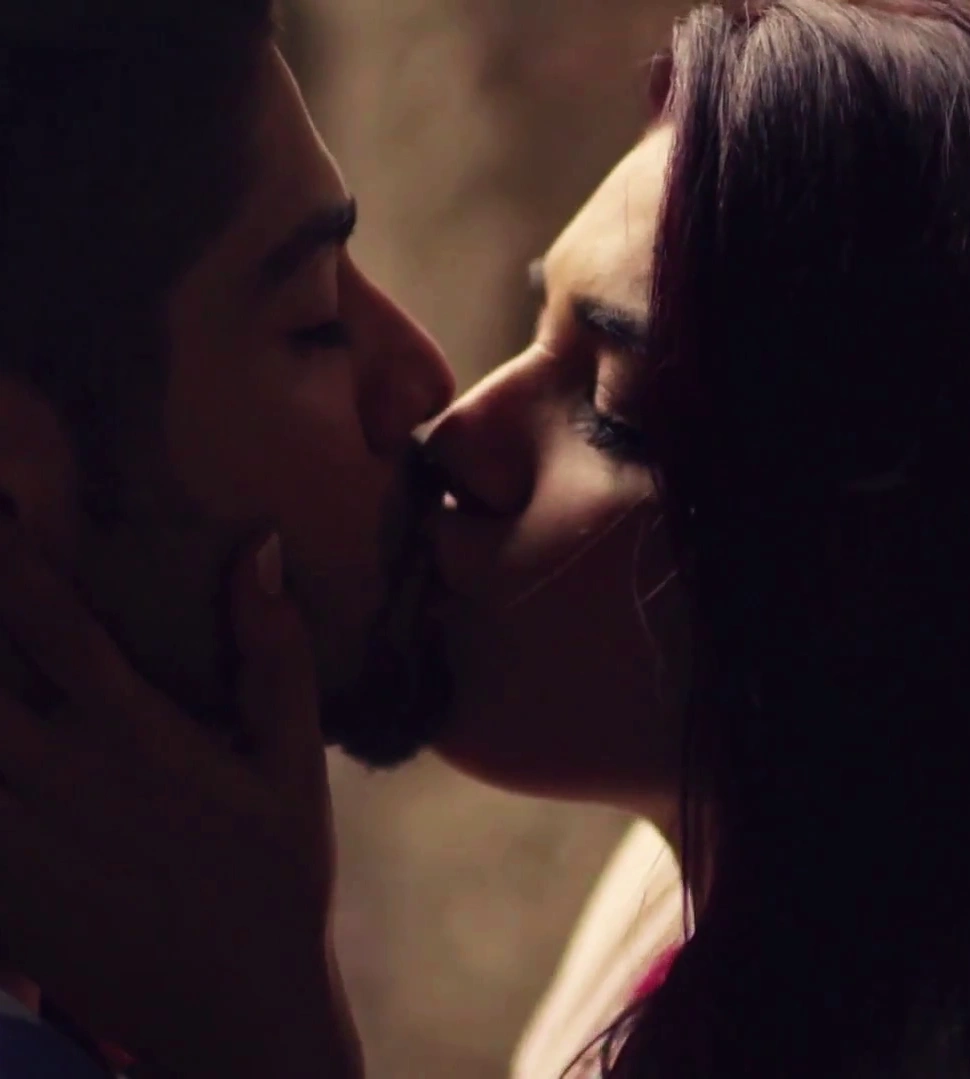 Anjum Faikh Hot Scene