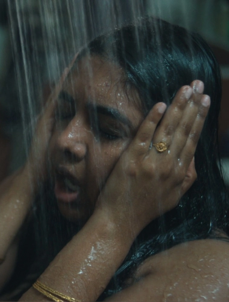 Nimisha Sajayan Hot Scenes Compilaton