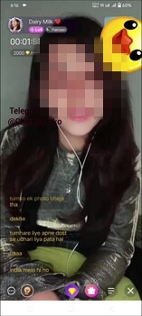 Snapchat Influencer Queen of Hearts aka Dairy Milk Nude Show on Chamet Live