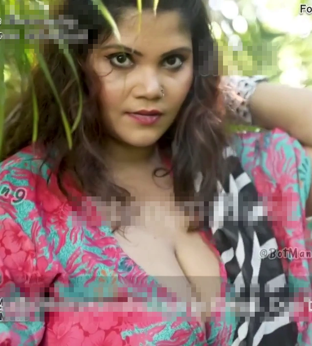 Tora Rai Saree Model Nude Ass and Boobs Show Naari Magazine